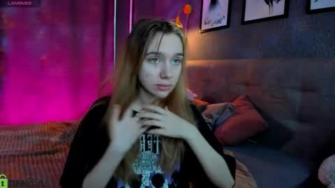 Snapshot of jessiexxiv chatting on 23, 10, 2025 Jessie online show from 23, 10, 2025