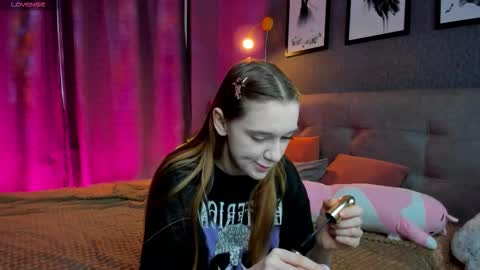 Snapshot of jessiexxiv chatting on 20, 11, 2025 Jessie online show from 20, 11, 2025