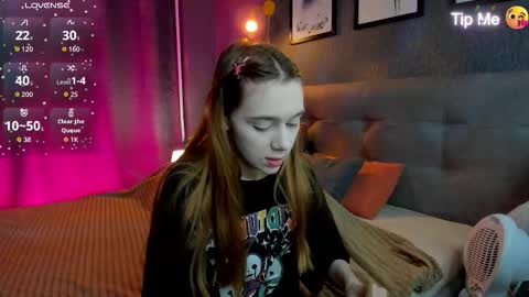 Snapshot of jessiexxiv chatting on 28, 11, 2025 Jessie online show from 28, 11, 2025