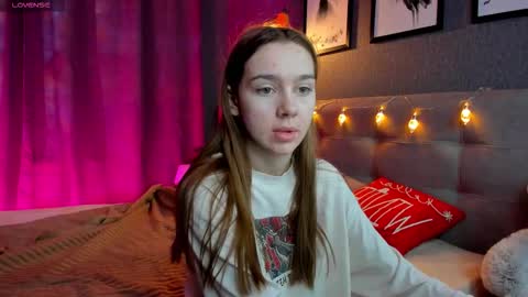 Snapshot of jessiexxiv chatting on 14, 12, 2025 Jessie online show from 14, 12, 2025