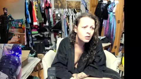 Snapshot of jessyboi0504 chatting on 3, 10, 2025 seductress Cyber Succubus online show from 3, 10, 2025