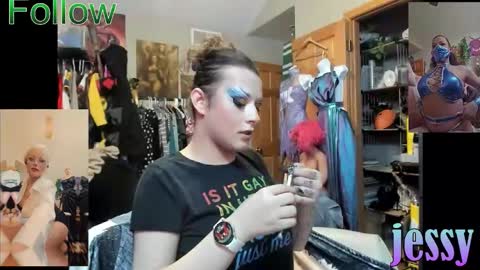 Snapshot of jessyboi0504 chatting on 14, 11, 2025 seductress Cyber Succubus online show from 14, 11, 2025