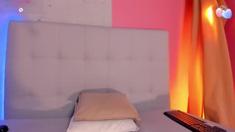 Jessy Morgan online show from 12, 3, 2025