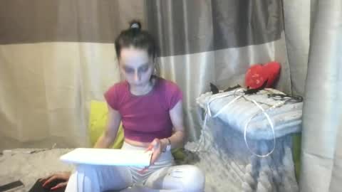 Snapshot of jessystarrr chatting on 3, 11, 2025 Jessy online show from 3, 11, 2025