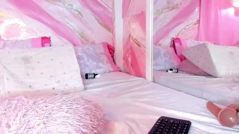 Snapshot of jessyzoe chatting on 29, 4, 2026 Jessy online show from 29, 4, 2026