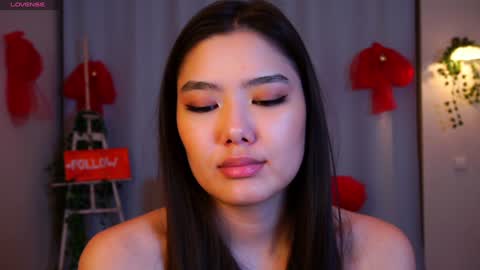 Hi all. My name is Naomi and Im glad to see you in my room  online show from 7, 1, 2025