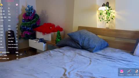 Hi all. My name is Naomi and Im glad to see you in my room  online show from 18, 1, 2025