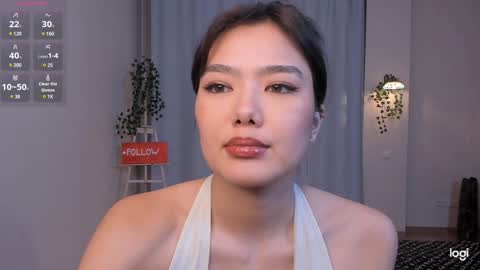 Hi all. My name is Naomi and Im glad to see you in my room  online show from 5, 2, 2025