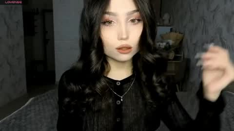 I am Gina ntmu Lets hit 10 Thumbs Up together online show from 24, 5, 2026