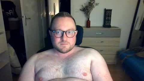 Snapshot of jeuneloup92 chatting on 16, 1, 2026 jeuneloup92 online show from 16, 1, 2026