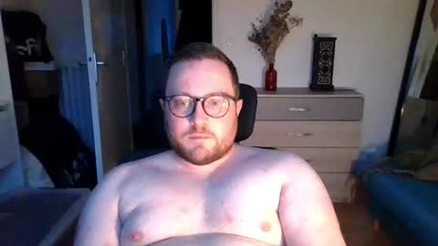 Snapshot of jeuneloup92 chatting on 10, 2, 2026 jeuneloup92 online show from 10, 2, 2026