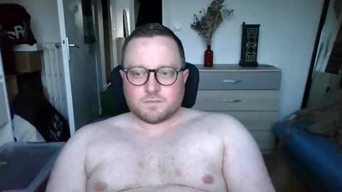 Snapshot of jeuneloup92 chatting on 16, 2, 2026 jeuneloup92 online show from 16, 2, 2026