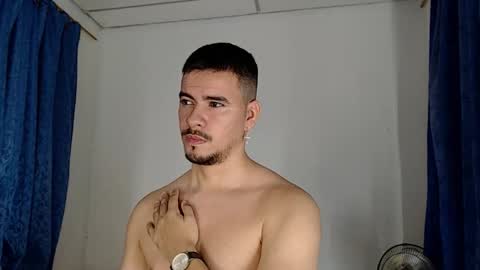 Snapshot of jeycob_happy97 chatting on 22, 2, 2026 Juan David online show from 22, 2, 2026