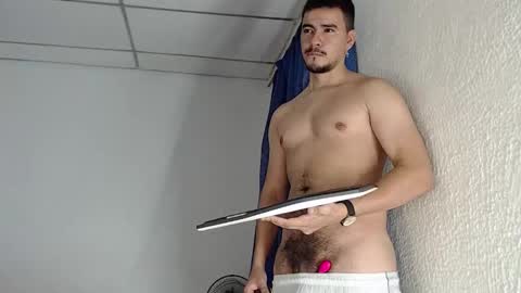 Snapshot of jeycob_happy97 chatting on 3, 3, 2026 Juan David online show from 3, 3, 2026