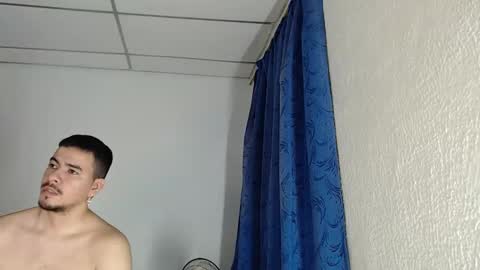 Snapshot of jeycob_happy97 chatting on 5, 3, 2026 Juan David online show from 5, 3, 2026