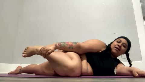 Snapshot of jezabaesolea chatting on 4, 2, 2026 jezabaesolea online show from 4, 2, 2026