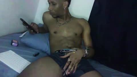 Snapshot of jg1105 chatting on 12, 3, 2025 jg1105 online show from 12, 3, 2025