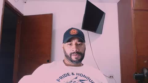 Snapshot of jho173027 chatting on 18, 1, 2026 En moreno online show from 18, 1, 2026