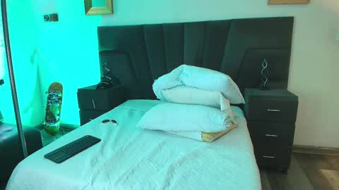 jhoanleandro online show from 8, 2, 2025