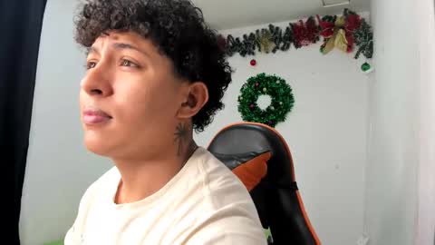 Snapshot of jhoner_browms chatting on 28, 11, 2025 jhoner_browms online show from 28, 11, 2025