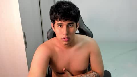Snapshot of jhonny_dickm chatting on 22, 10, 2025 jhonny_dickm online show from 22, 10, 2025