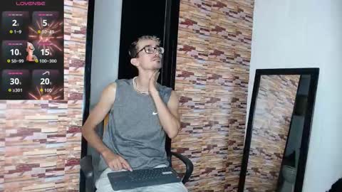 jhosuamoore2 online show from 6, 11, 2025