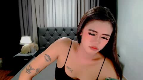 jhuliana_and_charles_room online show from 21, 4, 2026