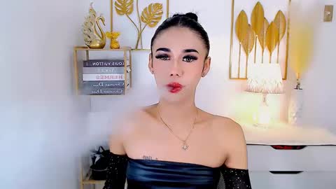 Snapshot of jhulianagrey chatting on 10, 12, 2024 julie online show from 10, 12, 2024