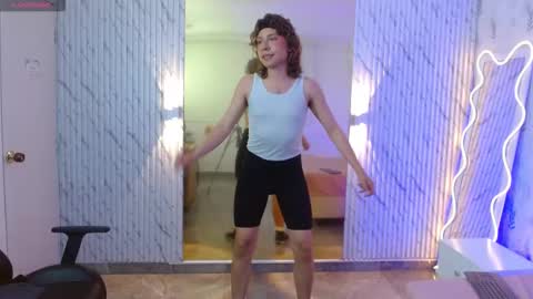 Snapshot of jim_tay chatting on 7, 10, 2025 Hi Im Jim online show from 7, 10, 2025
