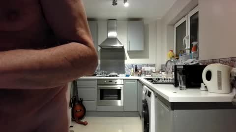 Jimmy Benido online show from 25, 11, 2025