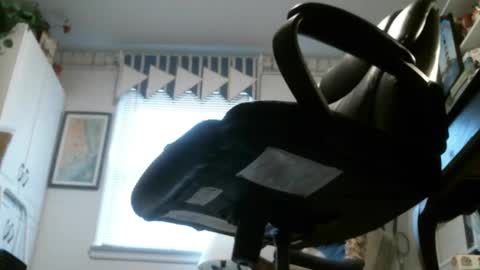 jimwellhung online show from 17, 2, 2025