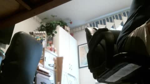 jimwellhung online show from 27, 2, 2025