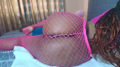 Snapshot of jinglefancypuff chatting on 2, 11, 2025 jinglefancypuff online show from 2, 11, 2025