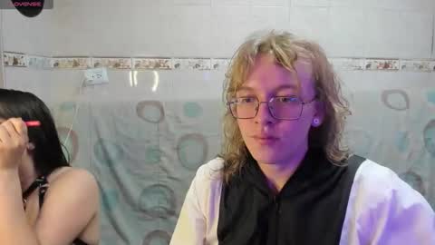 Snapshot of jinnbook chatting on 7, 6, 2026 JinnBook online show from 7, 6, 2026