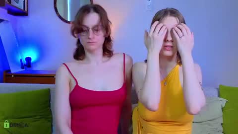 Snapshot of jitoon_exe chatting on 12, 6, 2026 Hey Guys We are Julia ginger Tina brunette online show from 12, 6, 2026