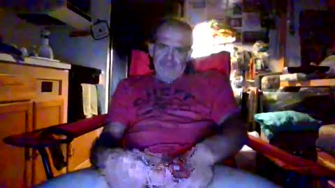 Snapshot of jjkenney69 chatting on 21, 12, 2025 camandplay online show from 21, 12, 2025
