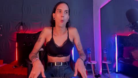 Joa Isaza     online show from 19, 1, 2025