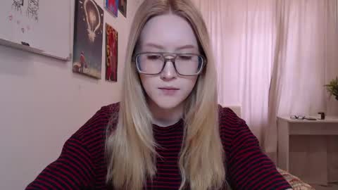 Snapshot of joan_kiss chatting on 30, 4, 2026 joan_kiss online show from 30, 4, 2026