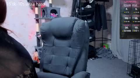 joan_wilson online show from 23, 11, 2025