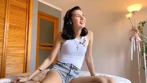 joanaphippin online show from 20, 4, 2026