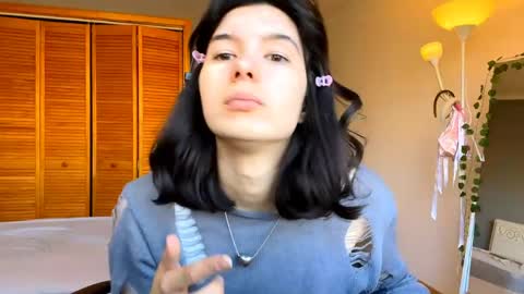 joanaphippin online show from 22, 4, 2026