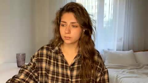 Bella online show from 28, 7, 2026