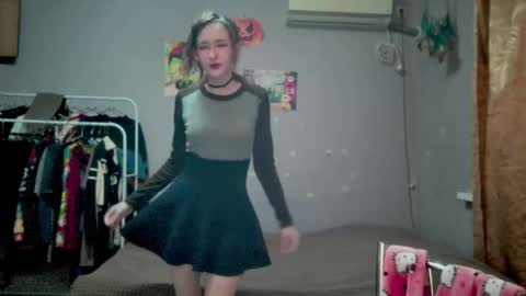 Joannatompson online show from 20, 9, 2025