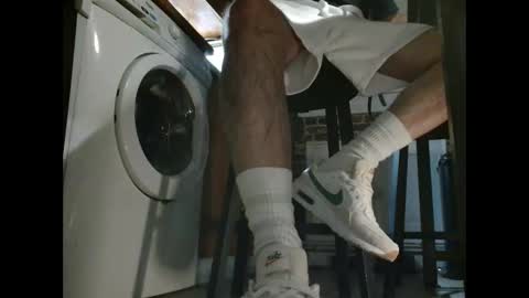 Snapshot of jobbeduval chatting on 4, 2, 2025 GUILLAUME feet and socks online show from 4, 2, 2025