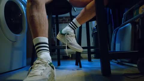 Snapshot of jobbeduval chatting on 8, 3, 2025 GUILLAUME feet and socks online show from 8, 3, 2025