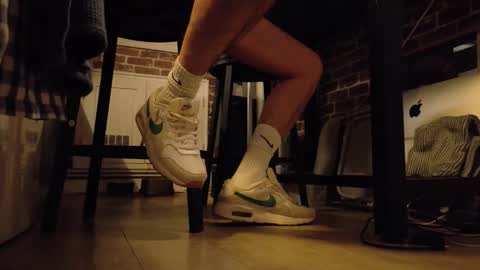 Snapshot of jobbeduval chatting on 1, 10, 2025 GUILLAUME feet and socks online show from 1, 10, 2025