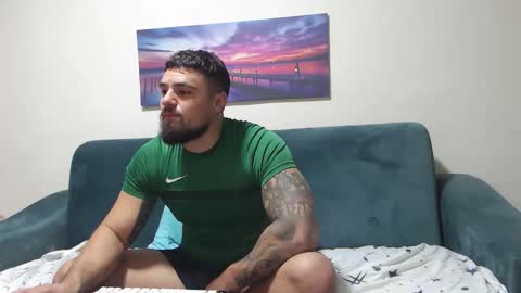 Snapshot of jodogs chatting on 21, 10, 2025 Tiberius online show from 21, 10, 2025