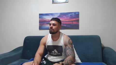 Snapshot of jodogs chatting on 26, 11, 2025 Tiberius online show from 26, 11, 2025