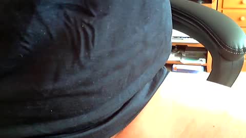 joebutler6970 online show from 11, 4, 2026