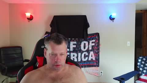 joejoe__ online show from 12, 4, 2026